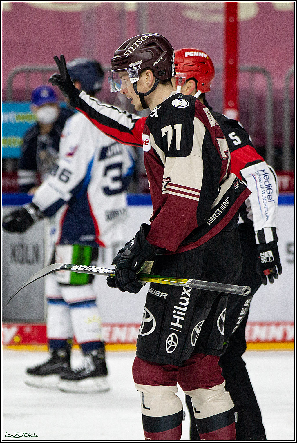 PENNY DEL;  Koelner Haie - Straubing Tigers; Koeln, 14.04.2021